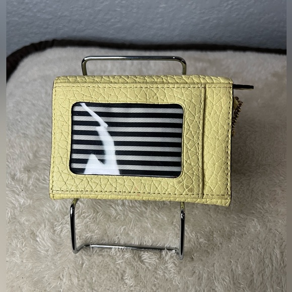 Kate Spade Key Chain wallet - Picture 2 of 4